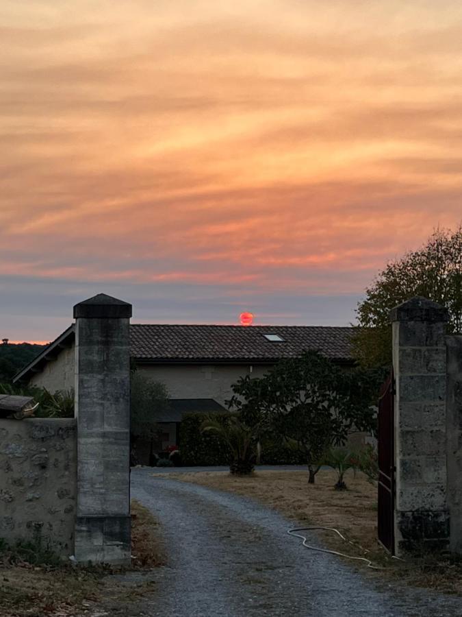 Chateau Canteloup Bed & Breakfast Saint-Caprais-de-Bordeaux Bagian luar foto